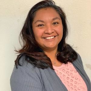 Meet your Posher, Angela